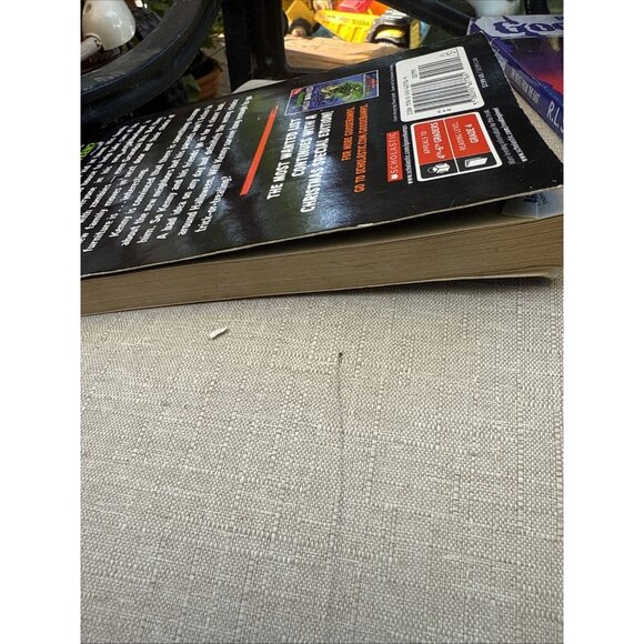 8th Print #1 Zombie Halloween Special Edition Goosebumps Most Wanted R.L. Stine - Picture 8 of 8